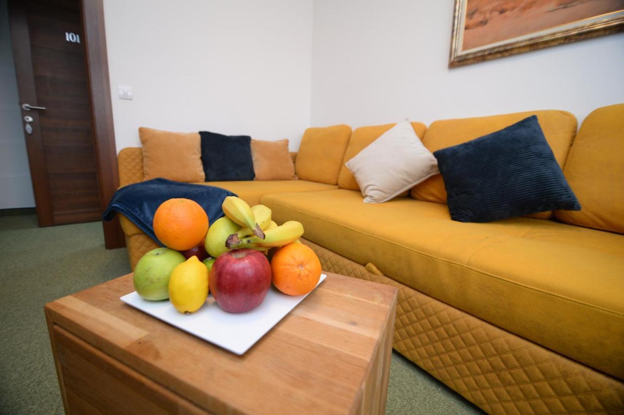 Apartmani Carolija Lucani Luaran gambar