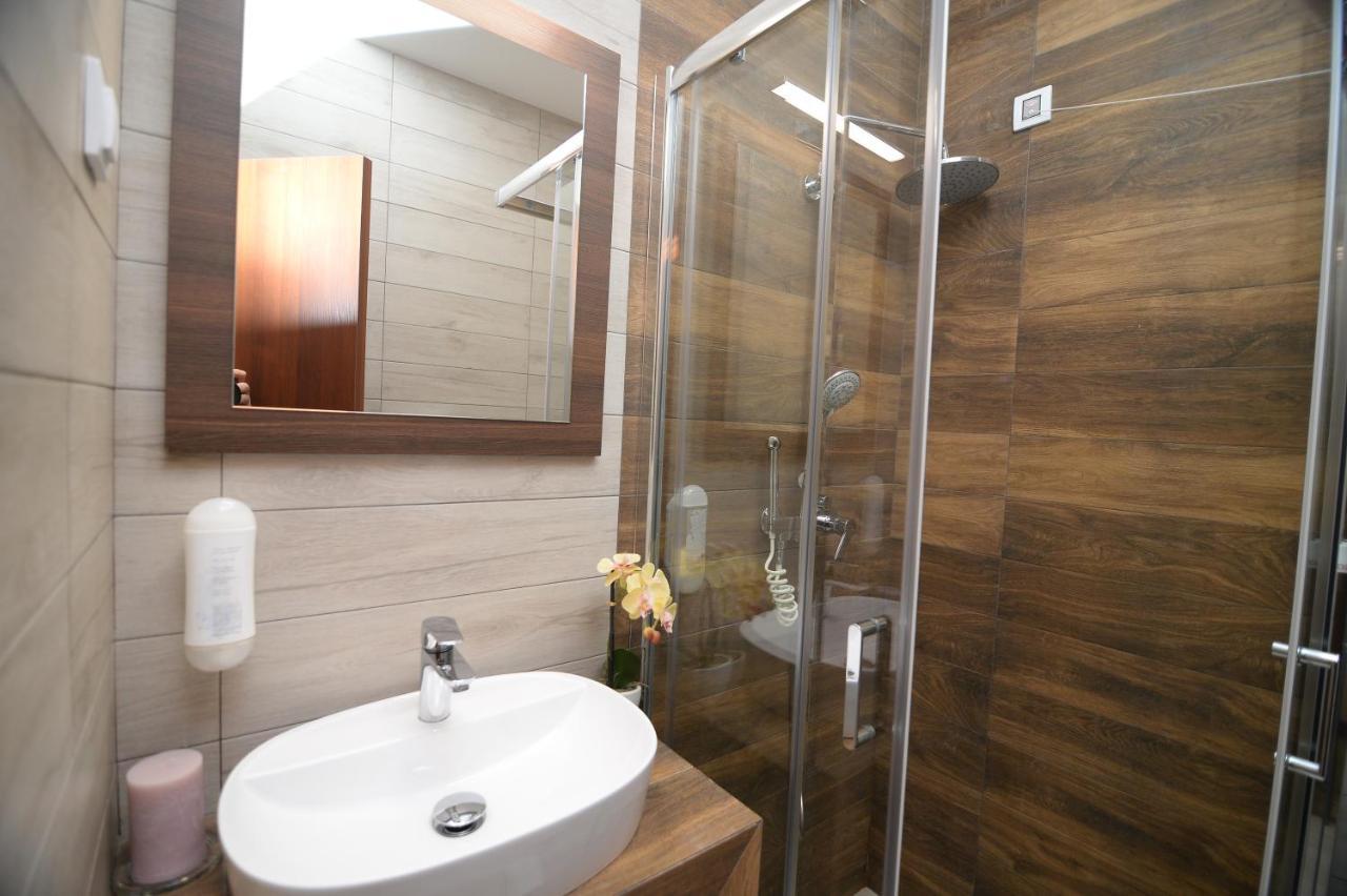 Apartmani Carolija Lucani Luaran gambar